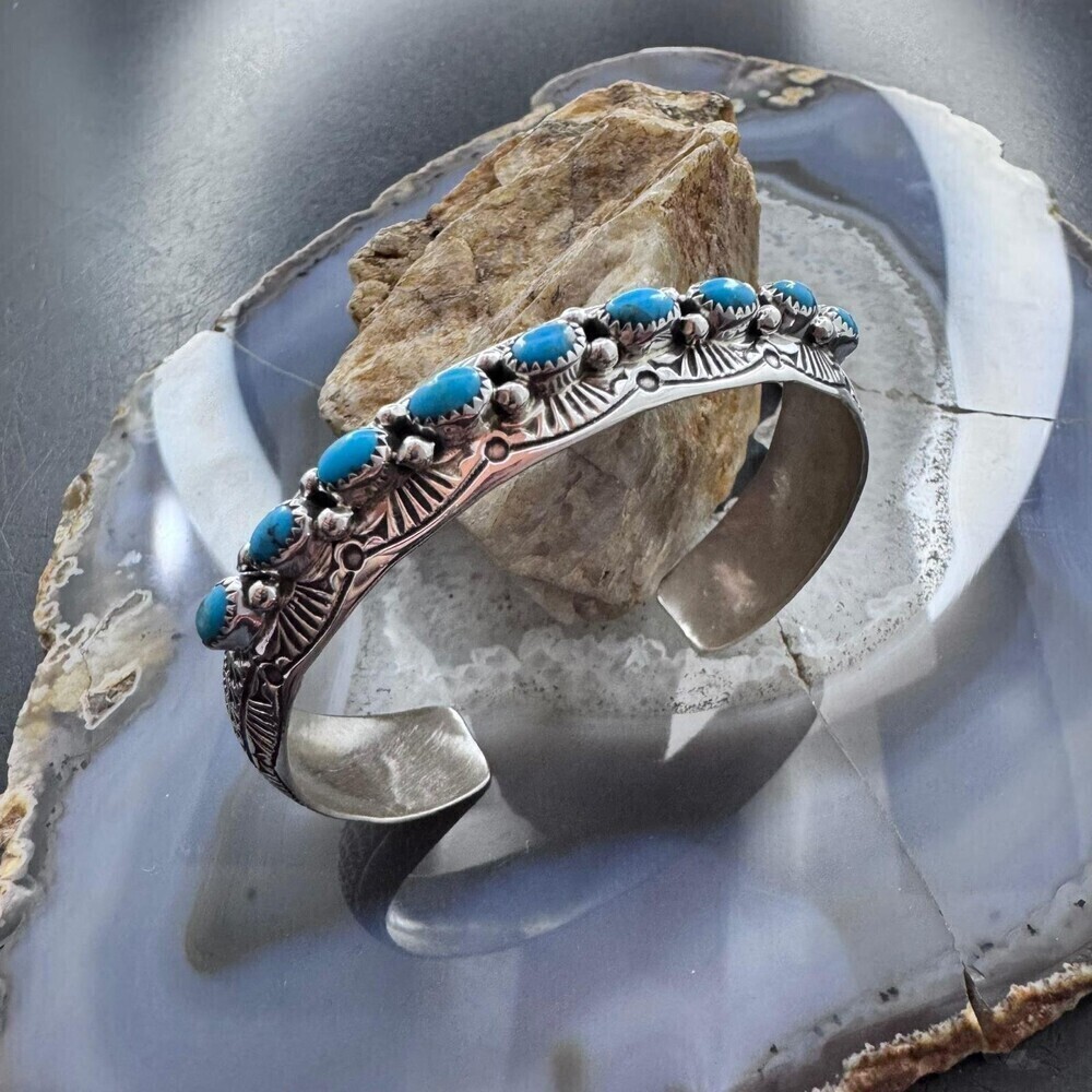 Grace Silver Sterling Single Row 9 Oval Kingman Turquoise Bracelet For Women - Picture 3 of 10